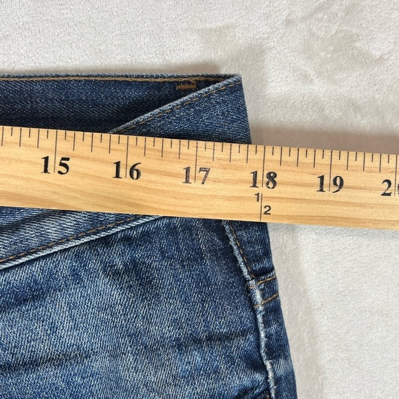 Burberry London Medium Wash 34W 32L Premium Denim Jeans Back Pock Logo Buttons - Picture 12 of 13